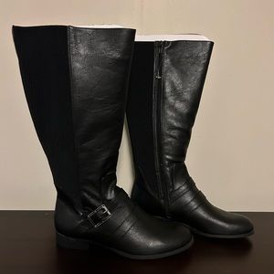 LIFESTRIDE FILOMENA RIDING BOOT- Size 10 WIDE- WIDE CALF-NEW- NEVER WORN- IN BOX